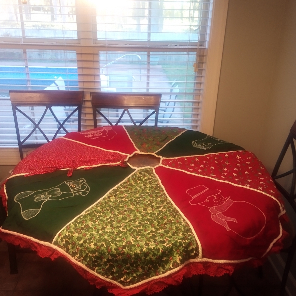 Festive Vintage Reversible Red and Green Christmas Tree Skirt Handmade Santa